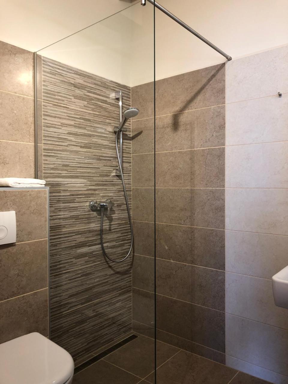 Hs - Rockhaus Aparthotel Pruggern Luaran gambar